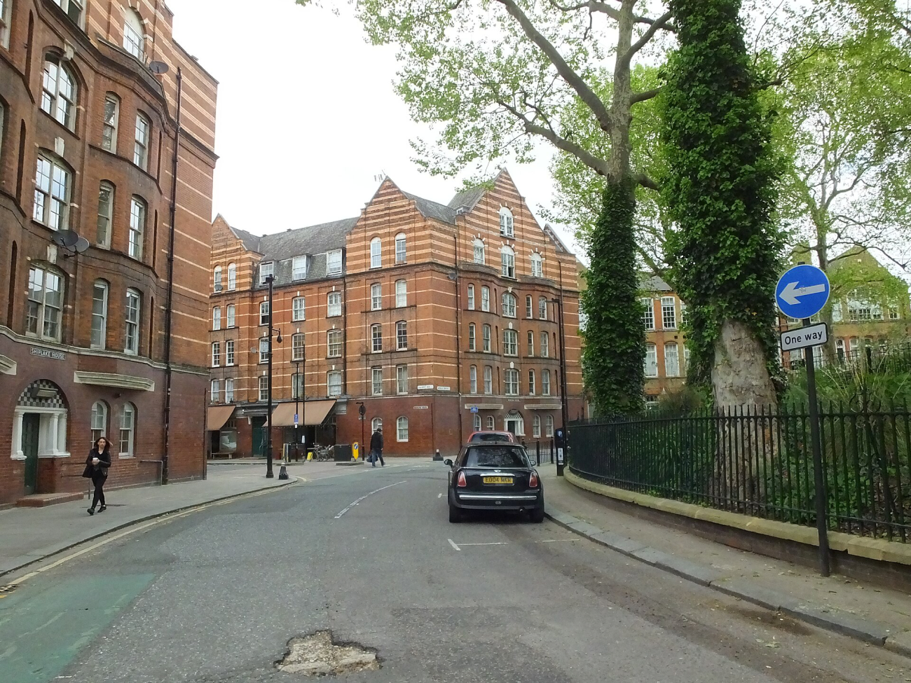 The green at Parsons Green with The White Horse
