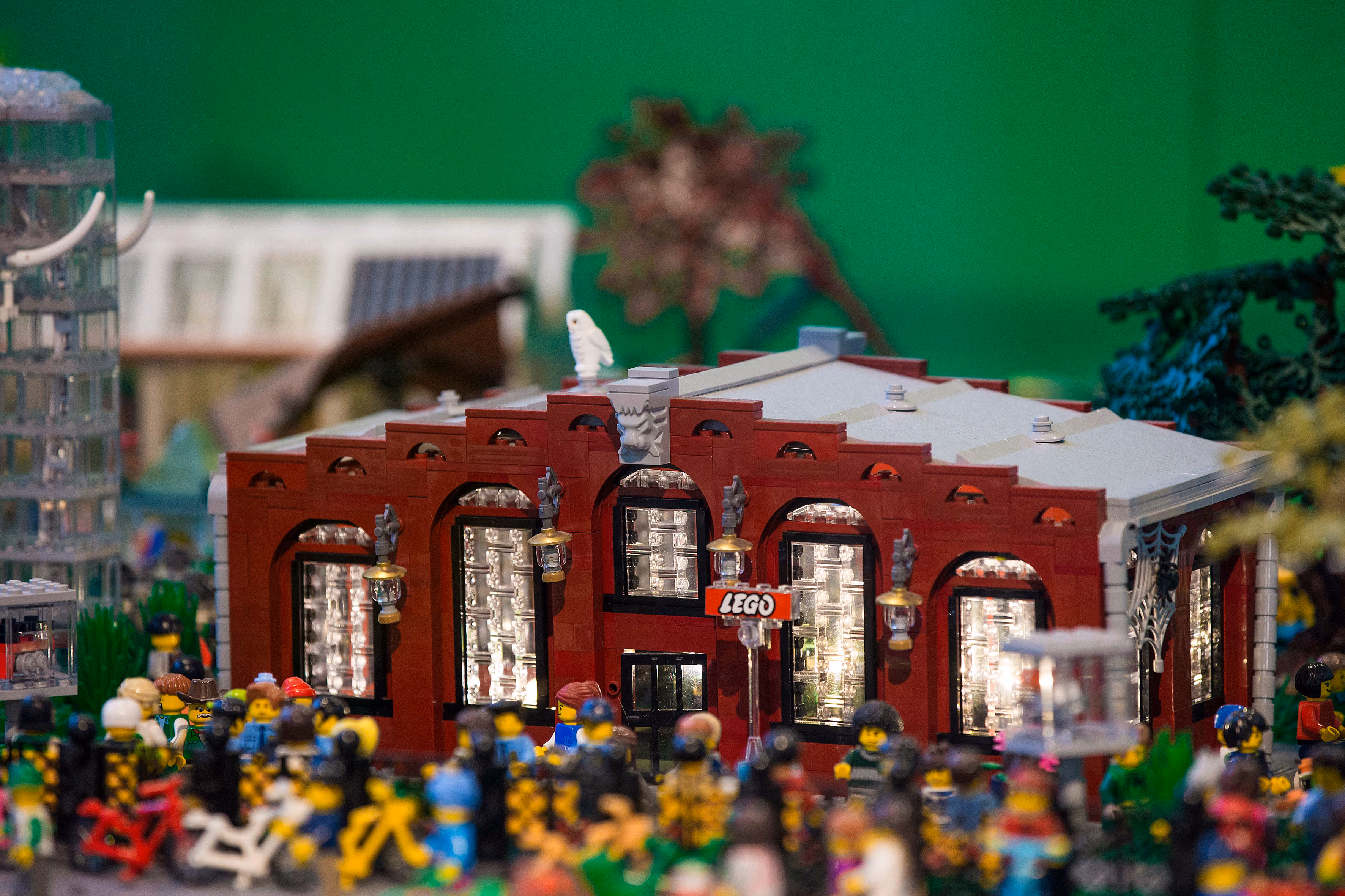 Taschenlampenführung in der LEGO® Fan Ausstellung