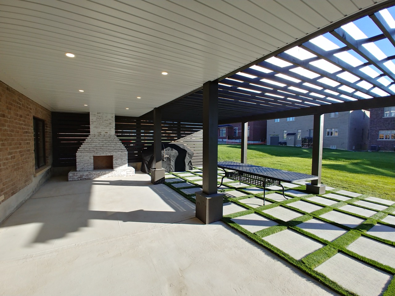 Exterior Build