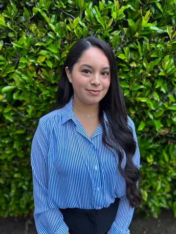 Edith Zaragoza, Front Desk at South Bay Dental Loft