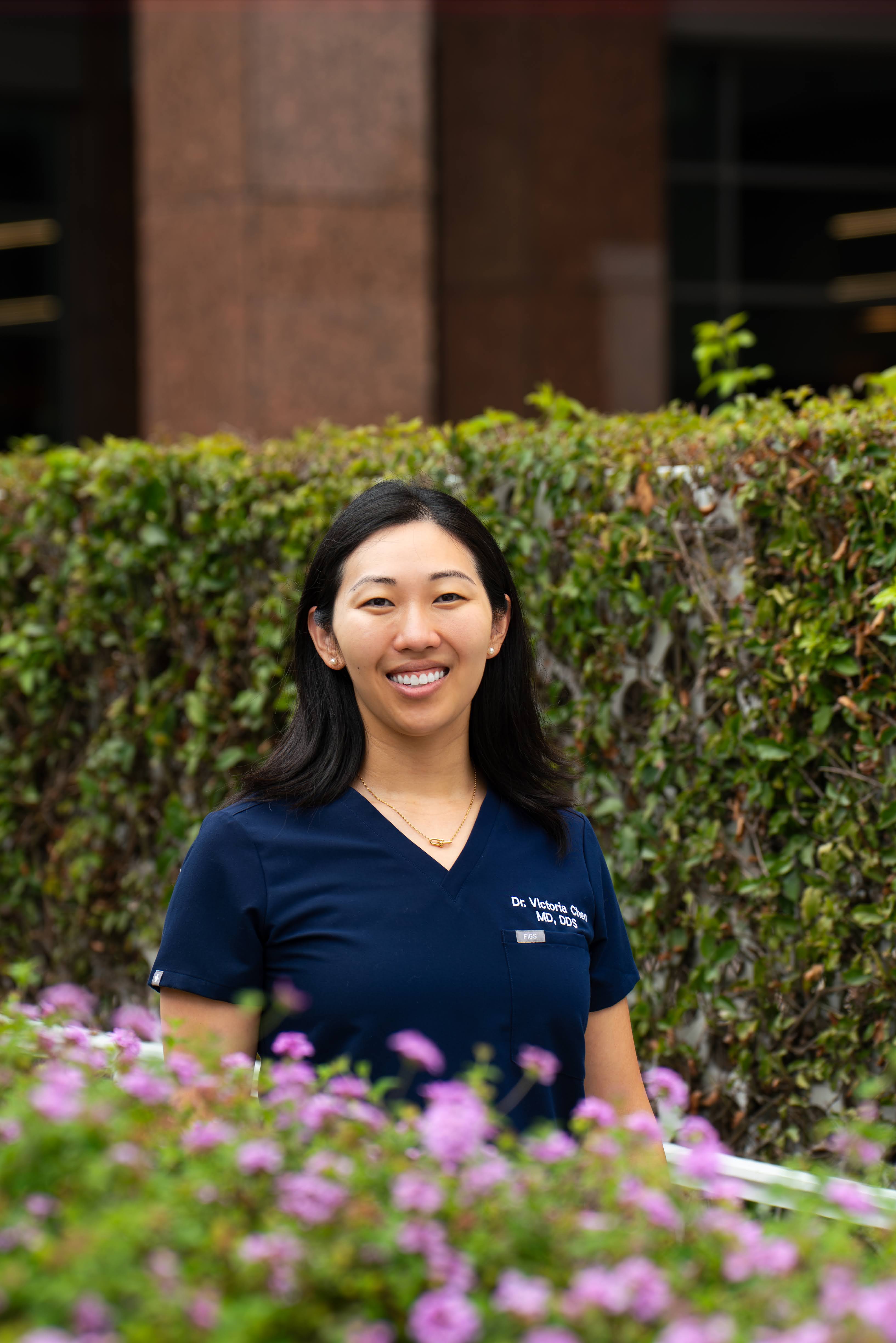 Dr. Gloria Luong receiving advanced training at the Kois Center