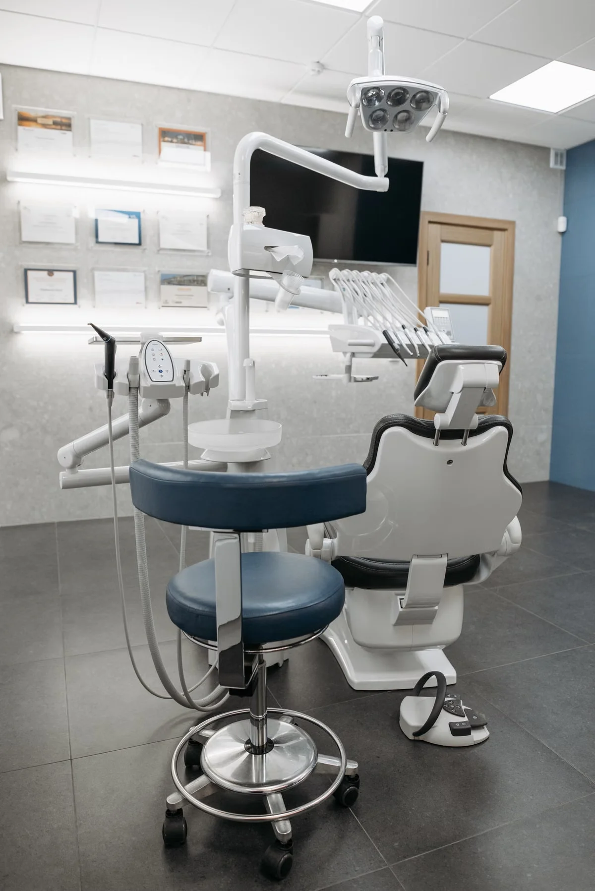 Bright, modern dental treatment room