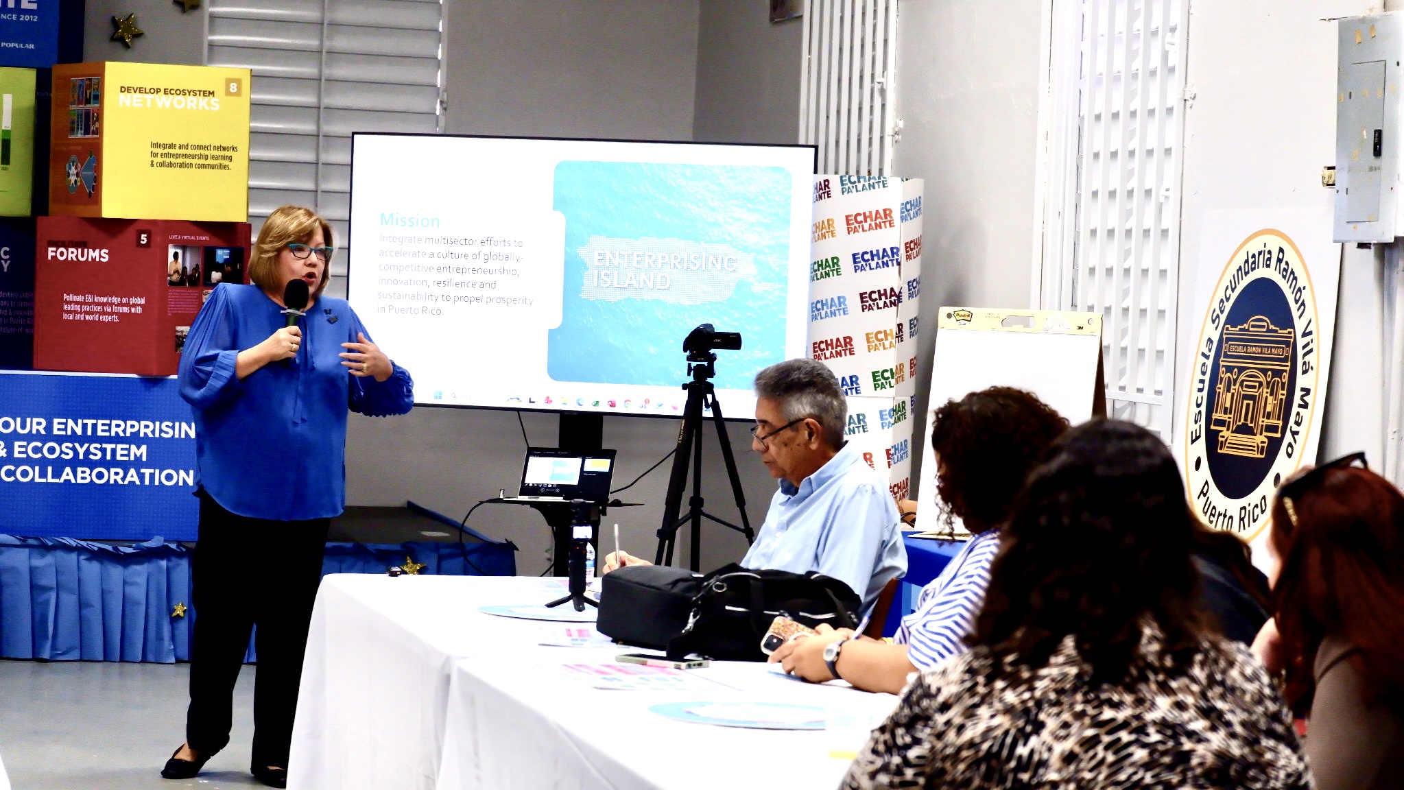 Echar Pa'lante expone a periodistas los avances del proyecto “Puerto Rico: Isla Emprendedora”