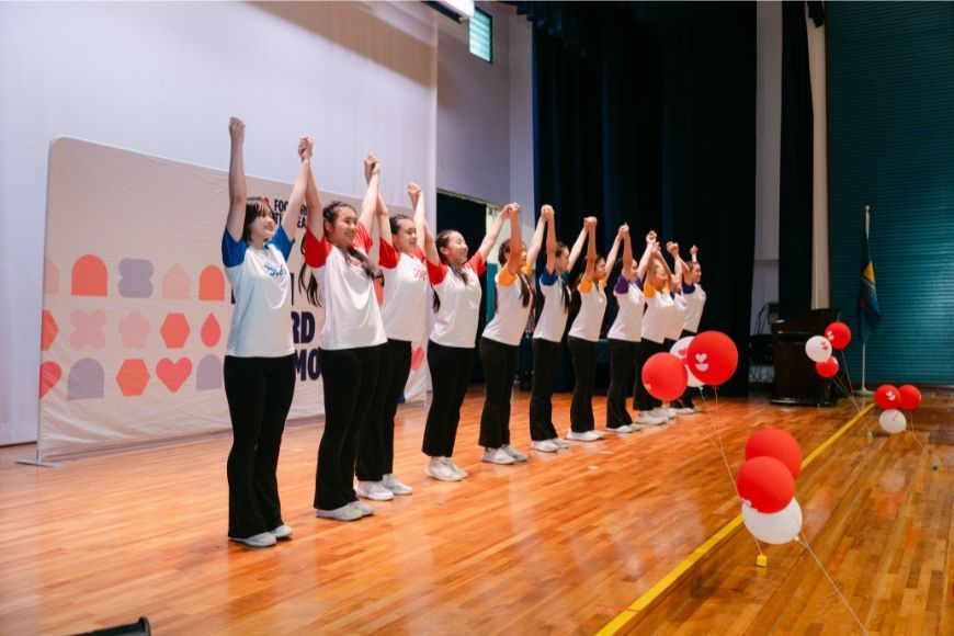 Dance Performance by Tanjong Katong Girls’ School Dance Club, c/o Project Arts for Hearts