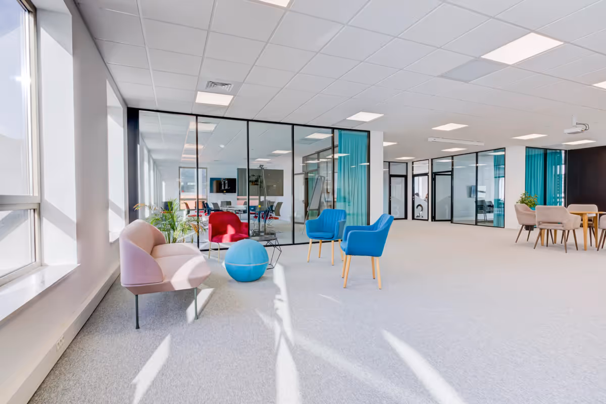 Ambiance de travail – 84 Rue des Templiers