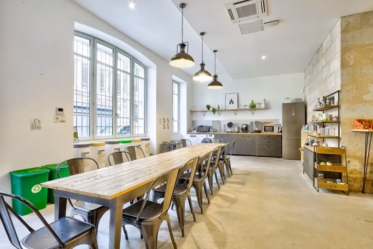 Ambiance de travail – 27 Rue Saint-Joseph