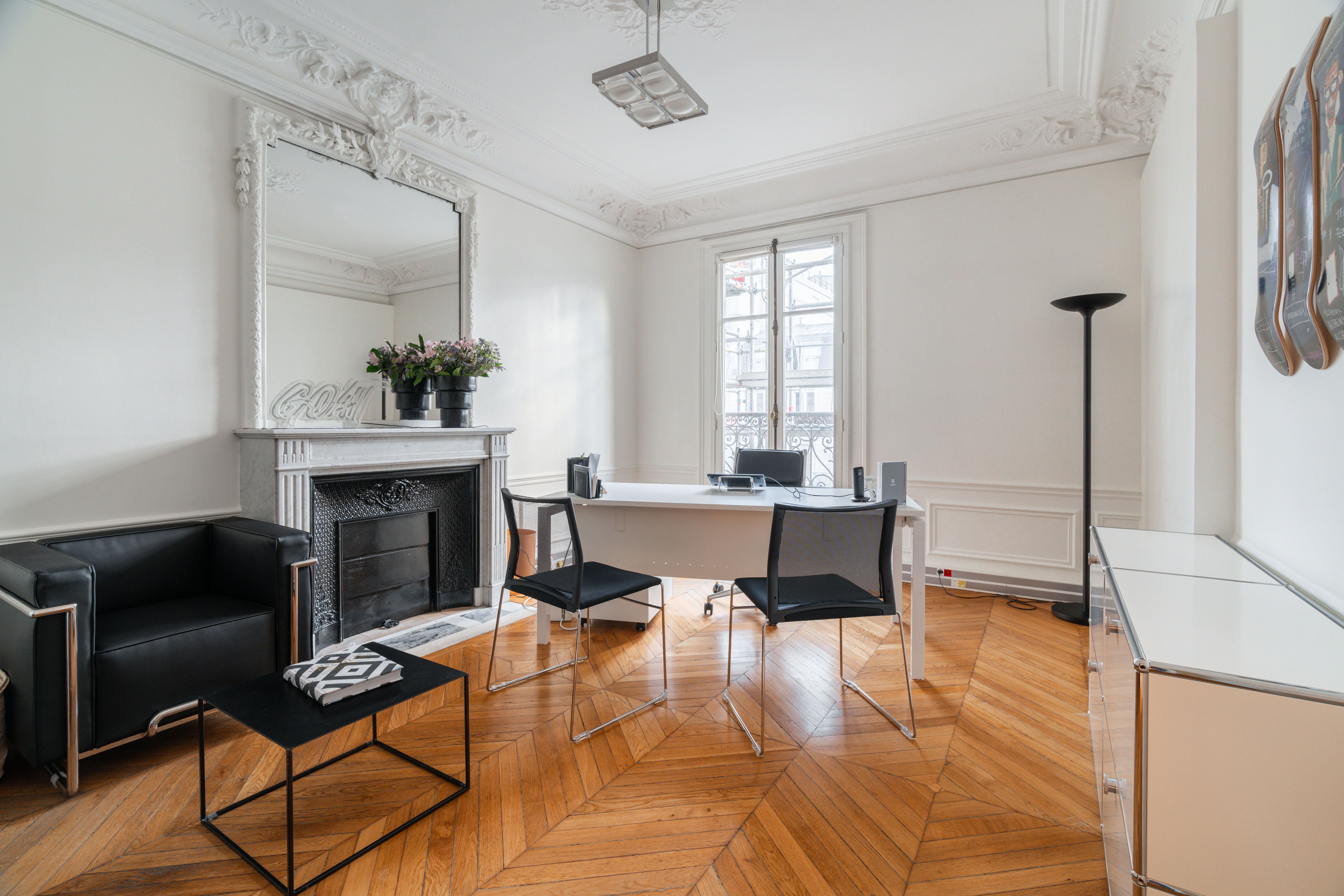 Intérieur bureau opéré – Paris