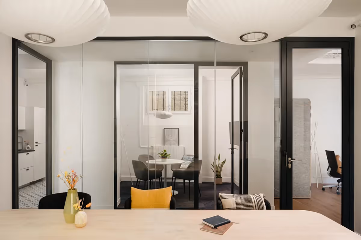 Bureau privatif avec services – 42 Rue de Clichy