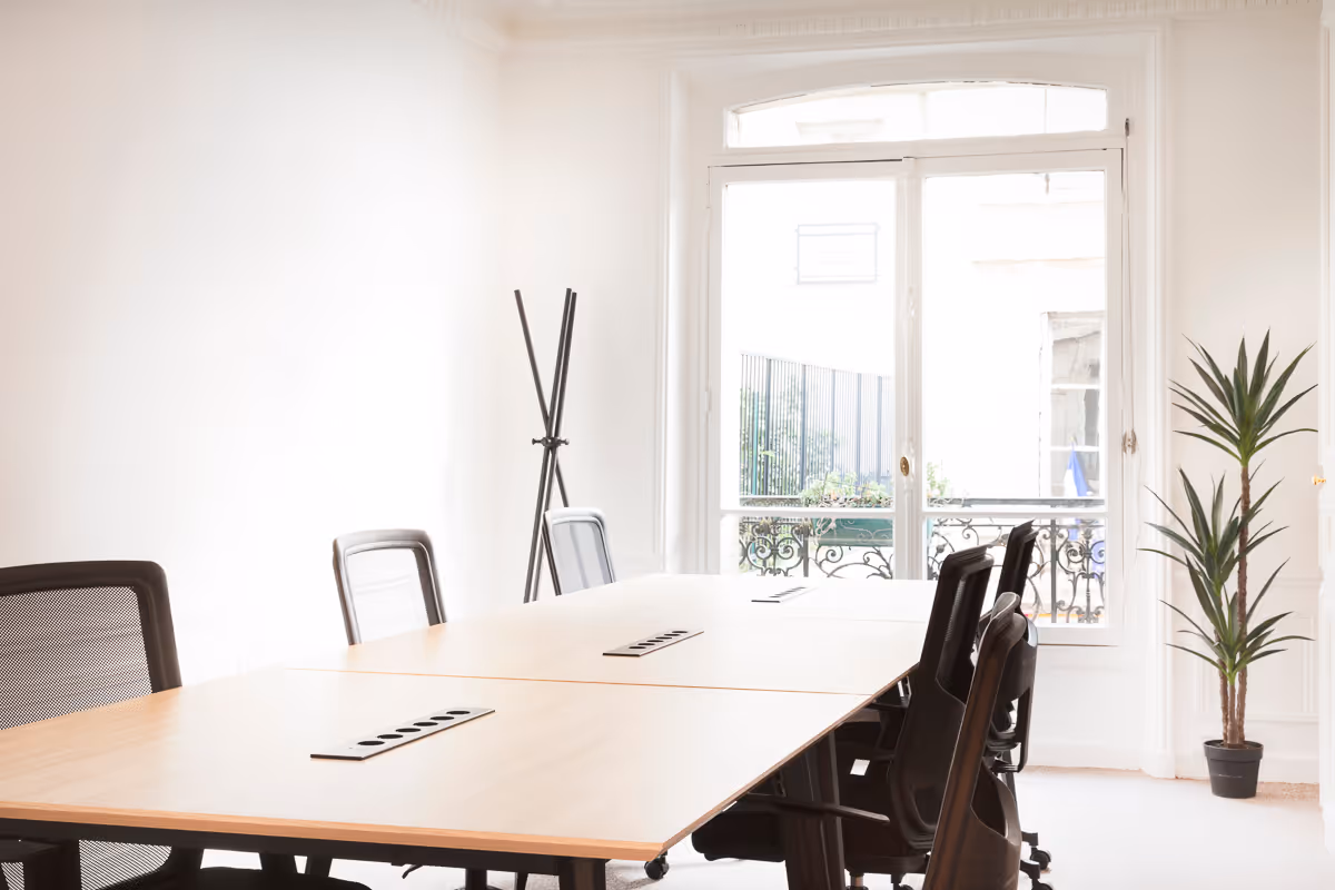 Bureau privatif avec services – 9 Rue Bleue