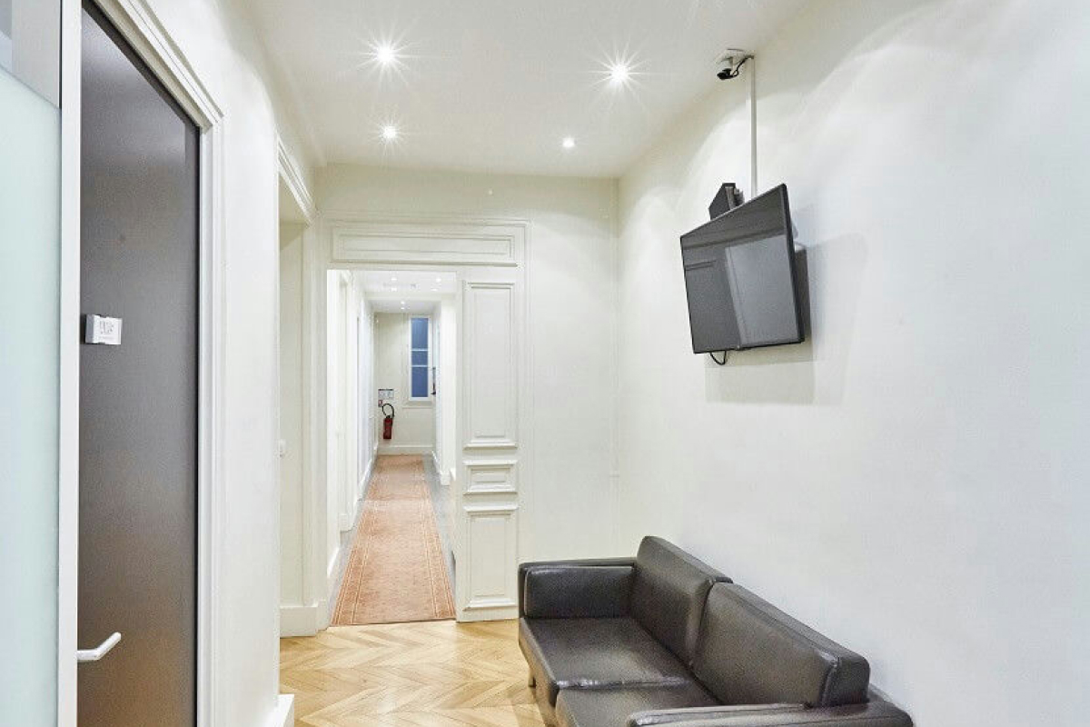 Bureau privatif avec services – 26 Rue Marbeuf