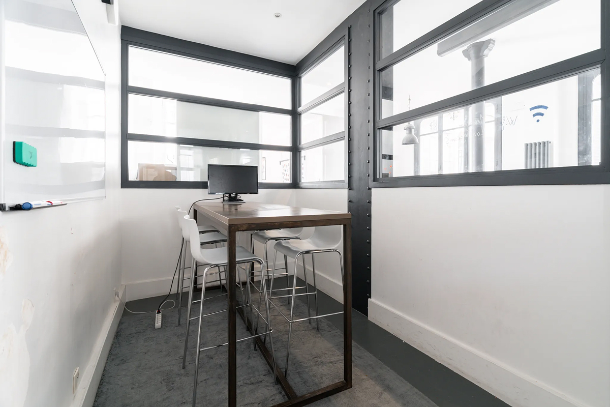 Intérieur bureau opéré – Paris