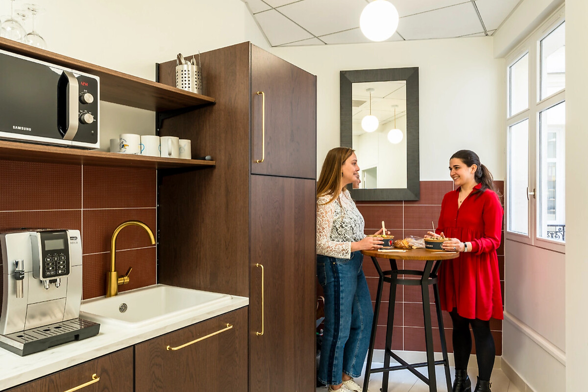 Espace de travail flexible Paris – Mail