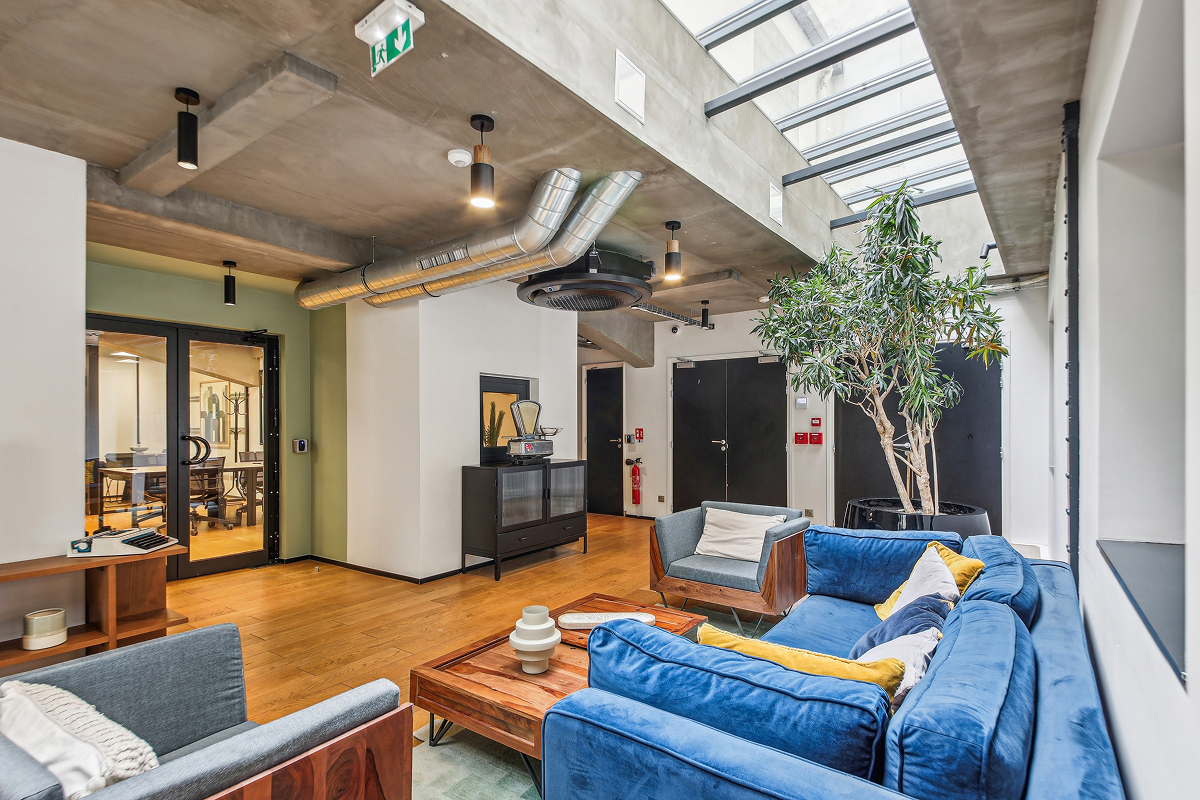 Ambiance de travail – 76 Rue du Faubourg Saint-Denis