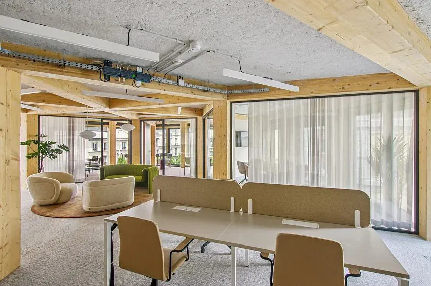 Bureau privatif avec services – 206 Rue La Fayette