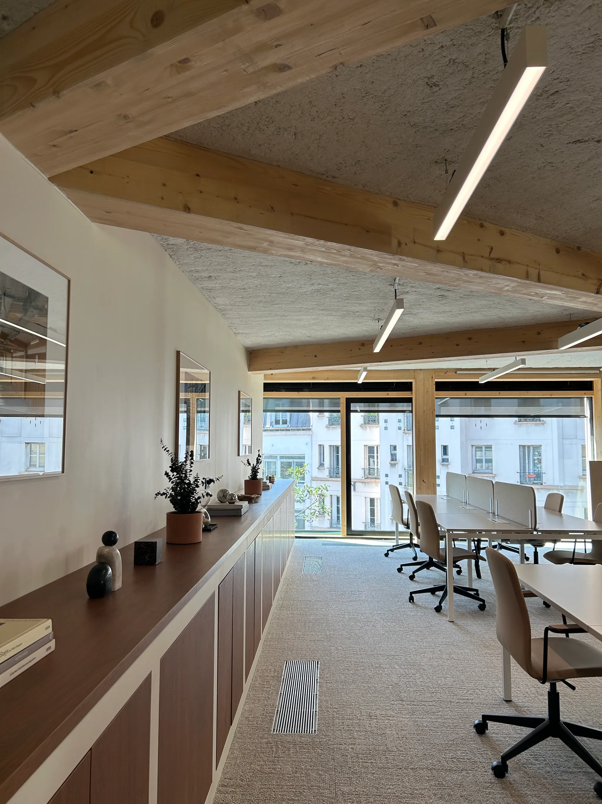 Intérieur bureau opéré – Paris