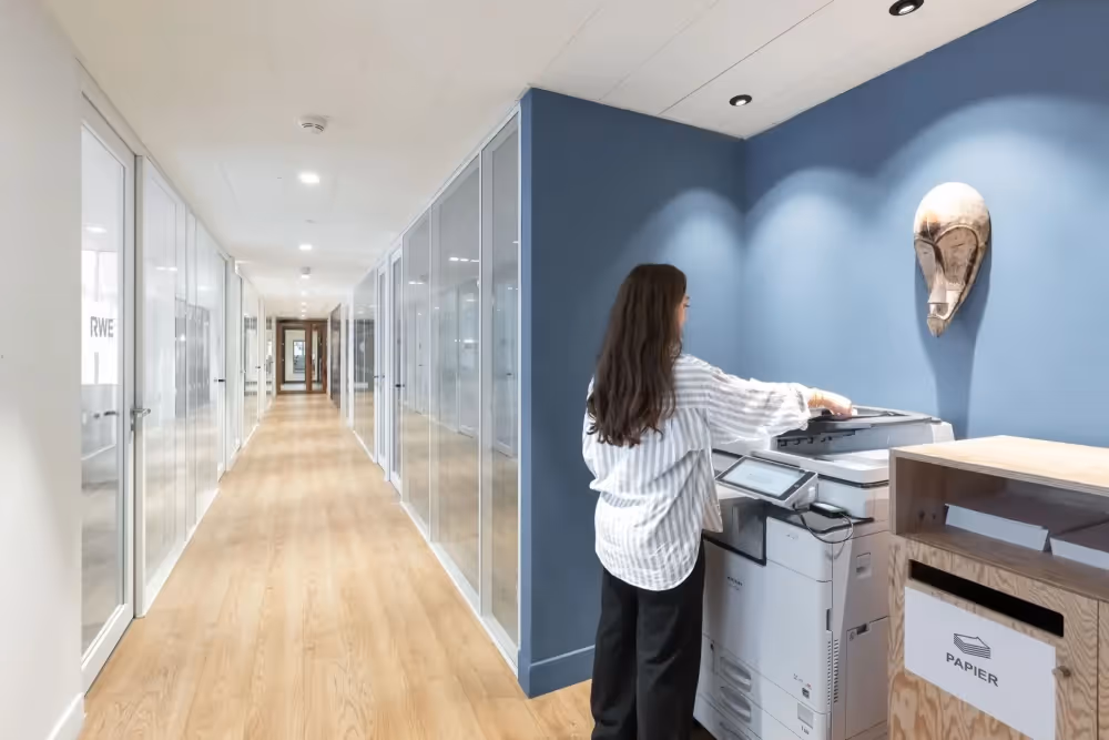 Bureau privatif avec services – 954 Avenue Jean Mermoz