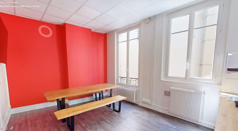 Ambiance de travail – 123 Rue Saint-Lazare