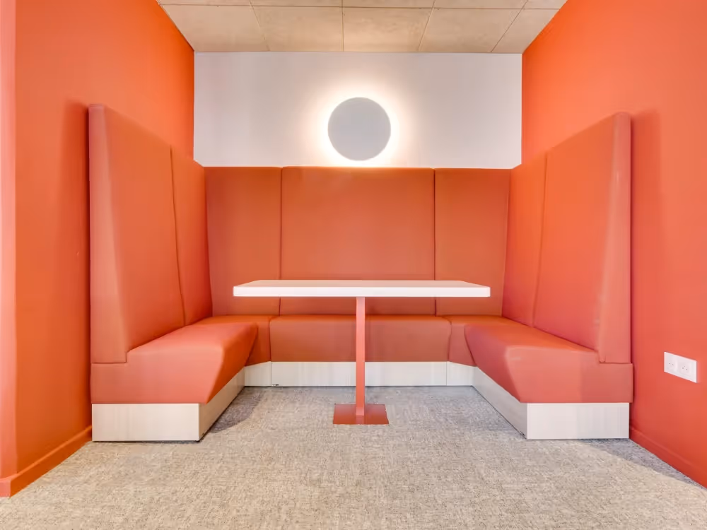 Ambiance de travail – 1165 Rue Jean René Guillibert Gauthier de la Lauzière