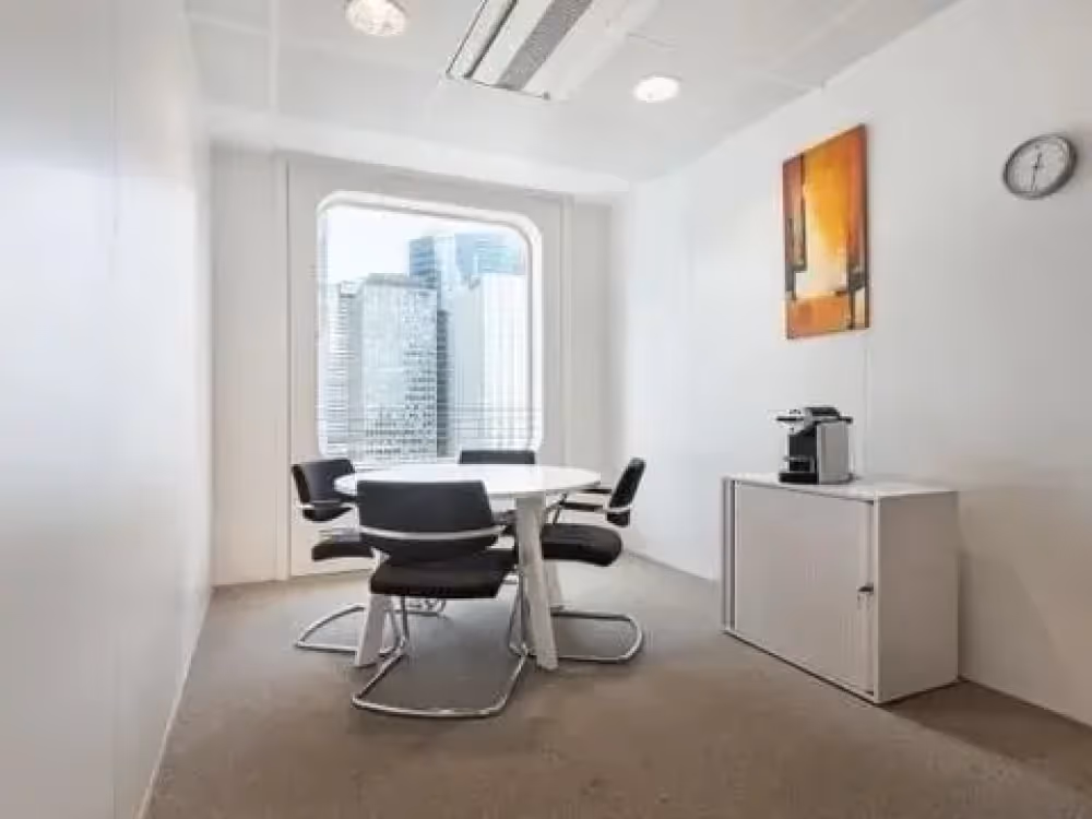 Bureau privatif avec services – Tour Ariane