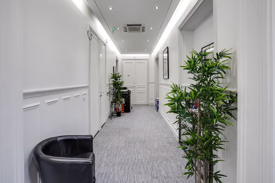 Bureau privatif avec services – 8 Rue La Boétie