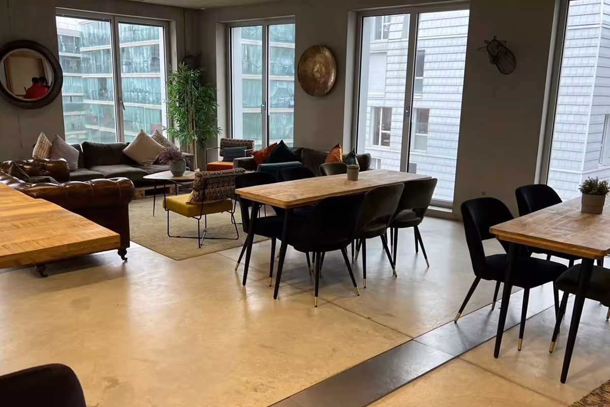Ambiance de travail – 10-12 Rue Maurice Grimaud