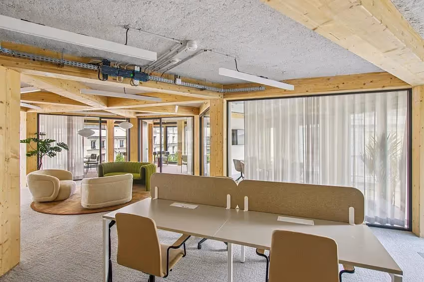 Bureau privatif avec services – 206 Rue La Fayette