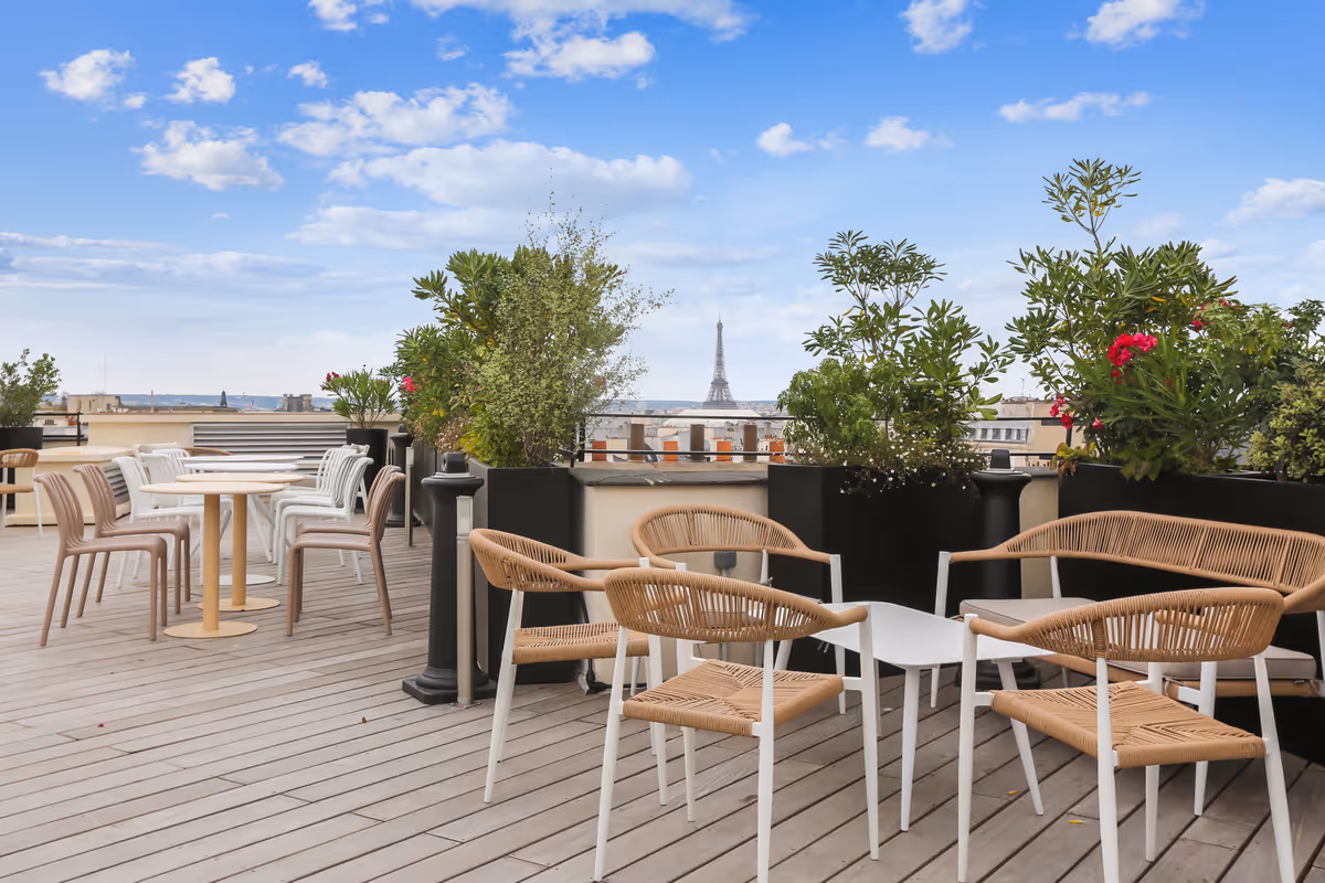 Intérieur bureau opéré – Paris