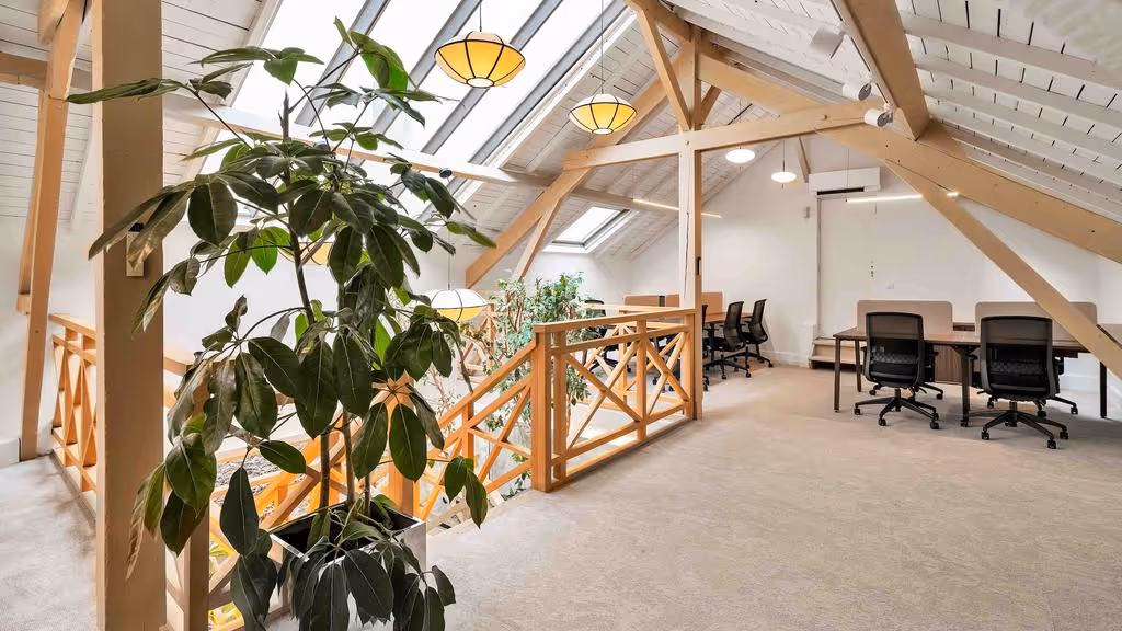 Intérieur bureau opéré – Paris
