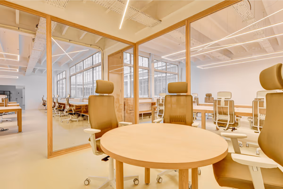 Intérieur bureau opéré – Paris