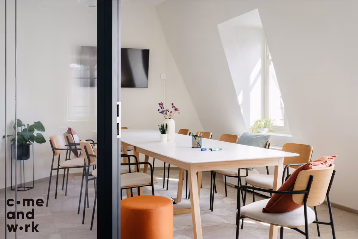 Intérieur bureau opéré – Paris