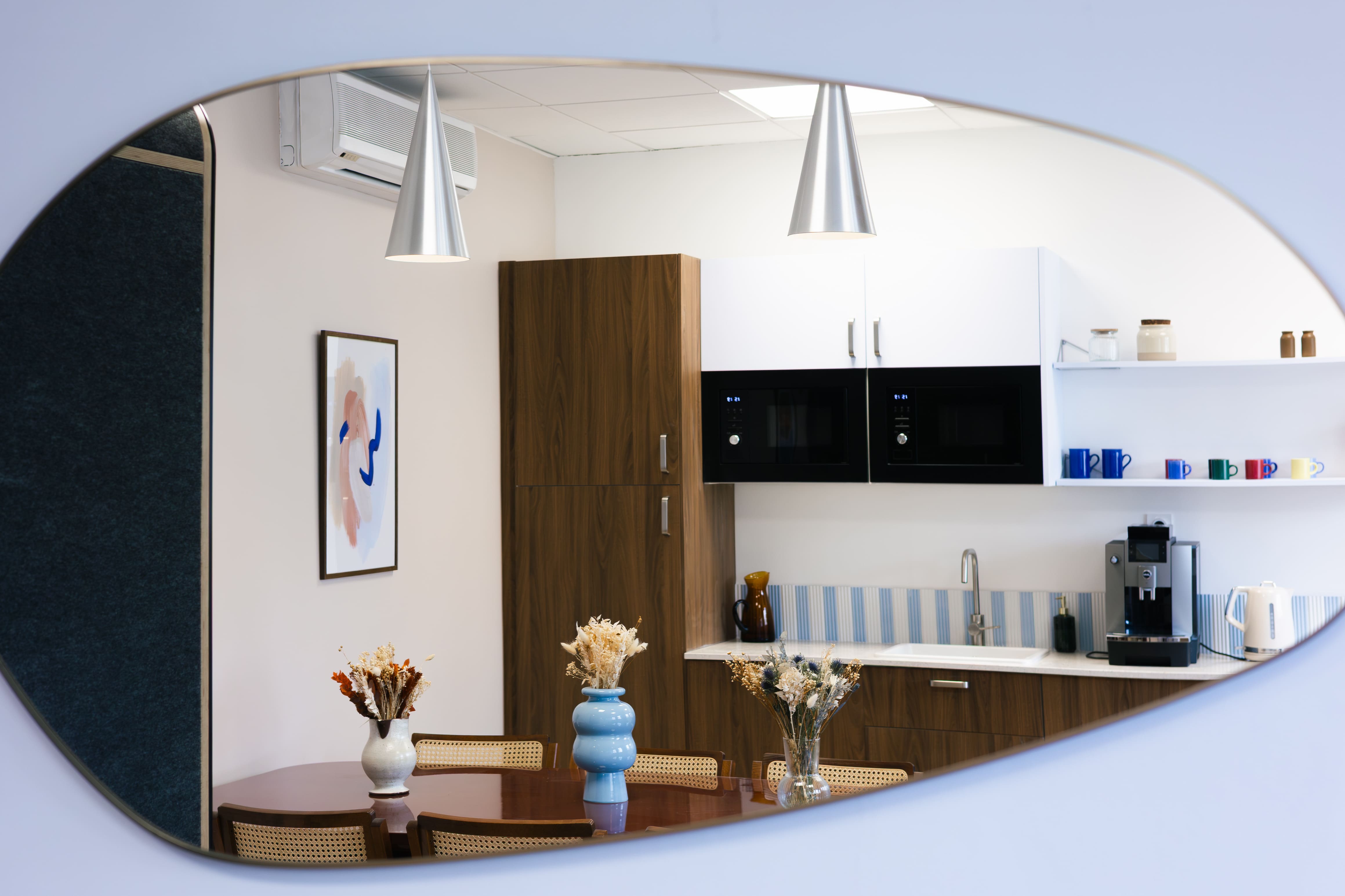 Espace de travail flexible Paris – Mail