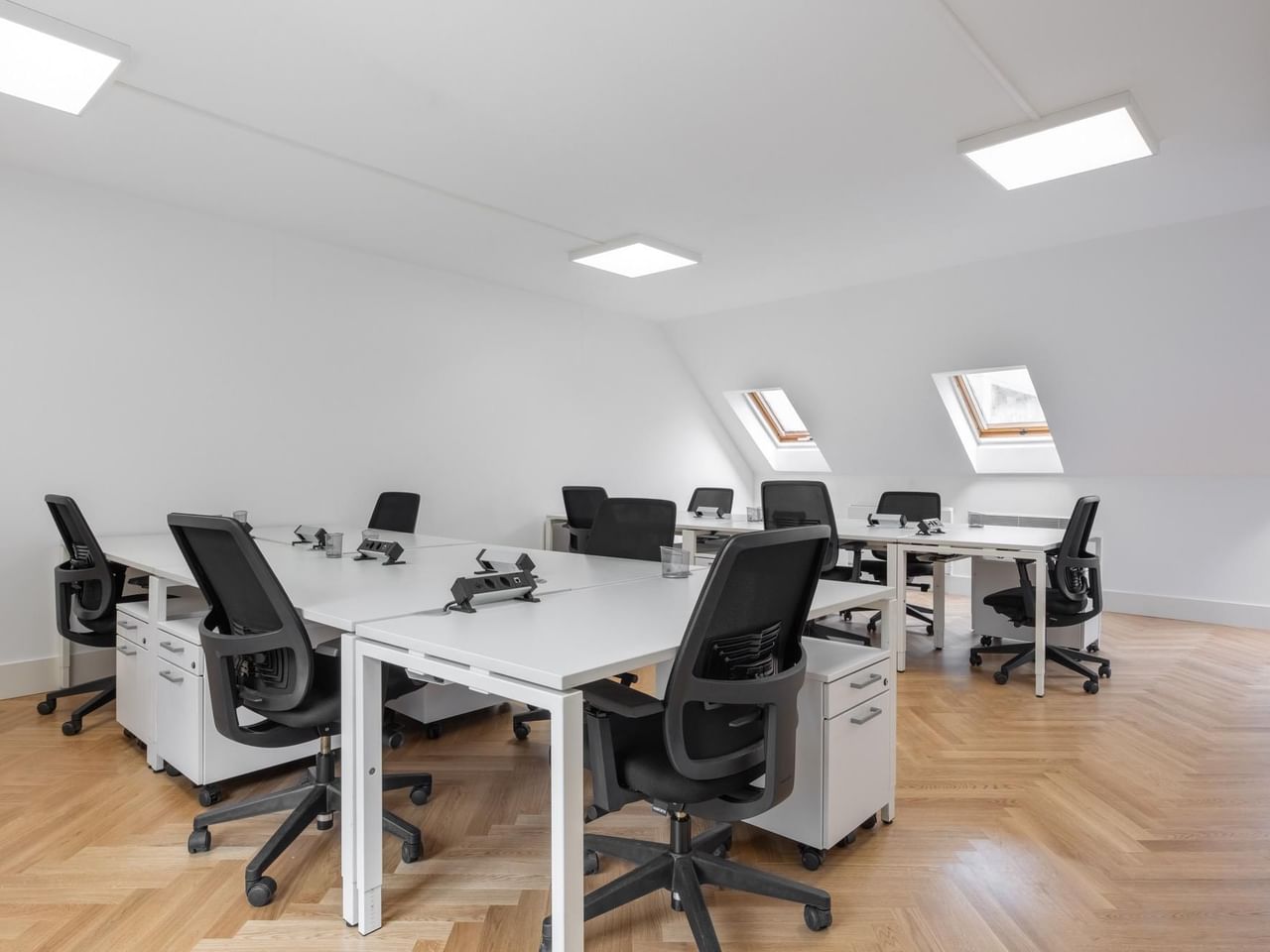 Location Centre de coworking – Place de la Fusterie 