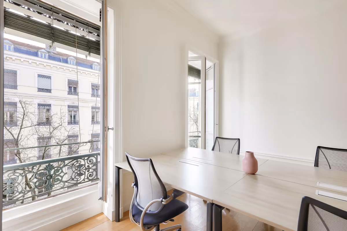 exemple-de-bureau-opere-lyon