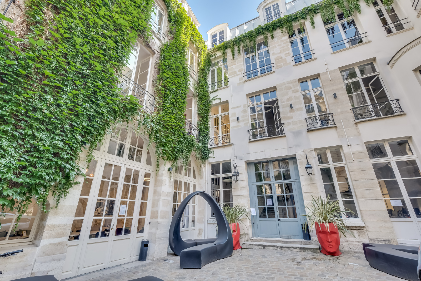 Bureau privatif avec services – 22 Rue Chapon