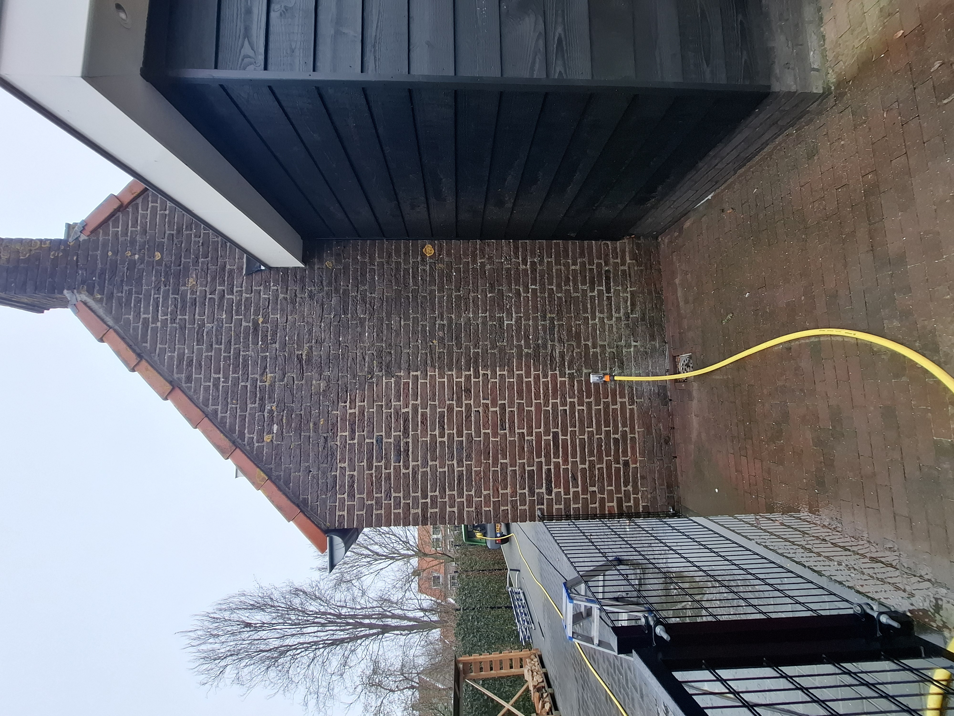 Schoorsteen voor reiniging met korstmos