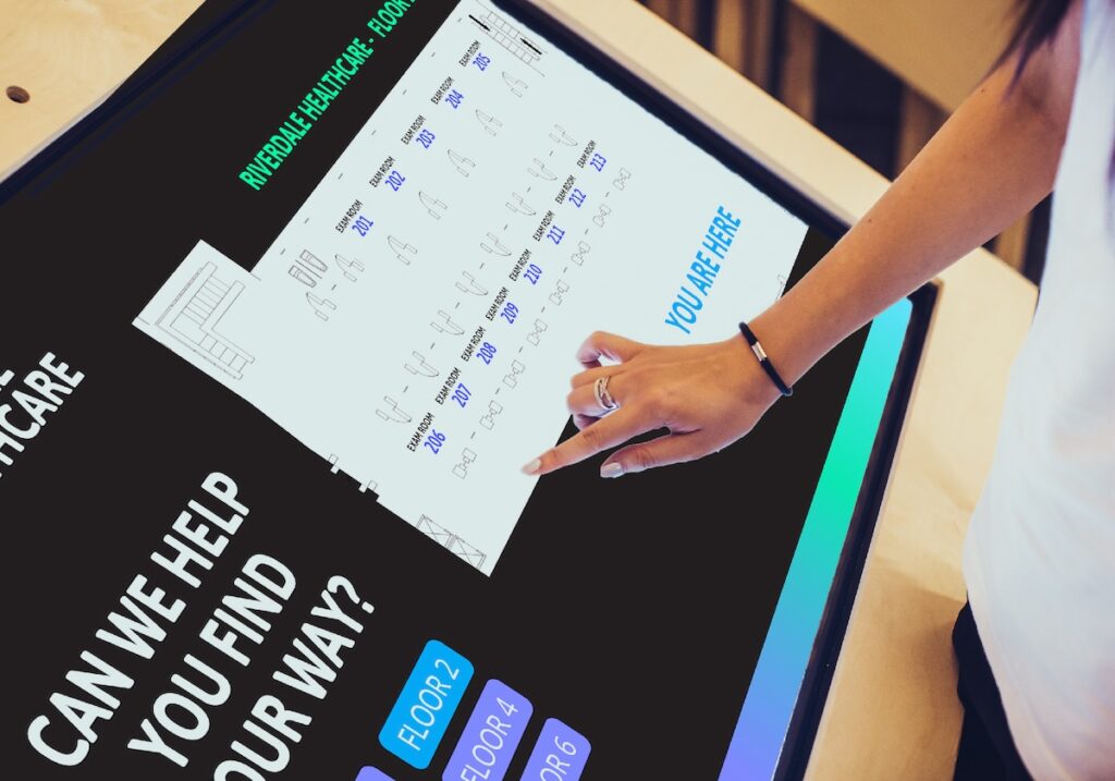 Empowering Healthcare Communication with Digital Signage: Healthcare Communications with Digital Signage 05