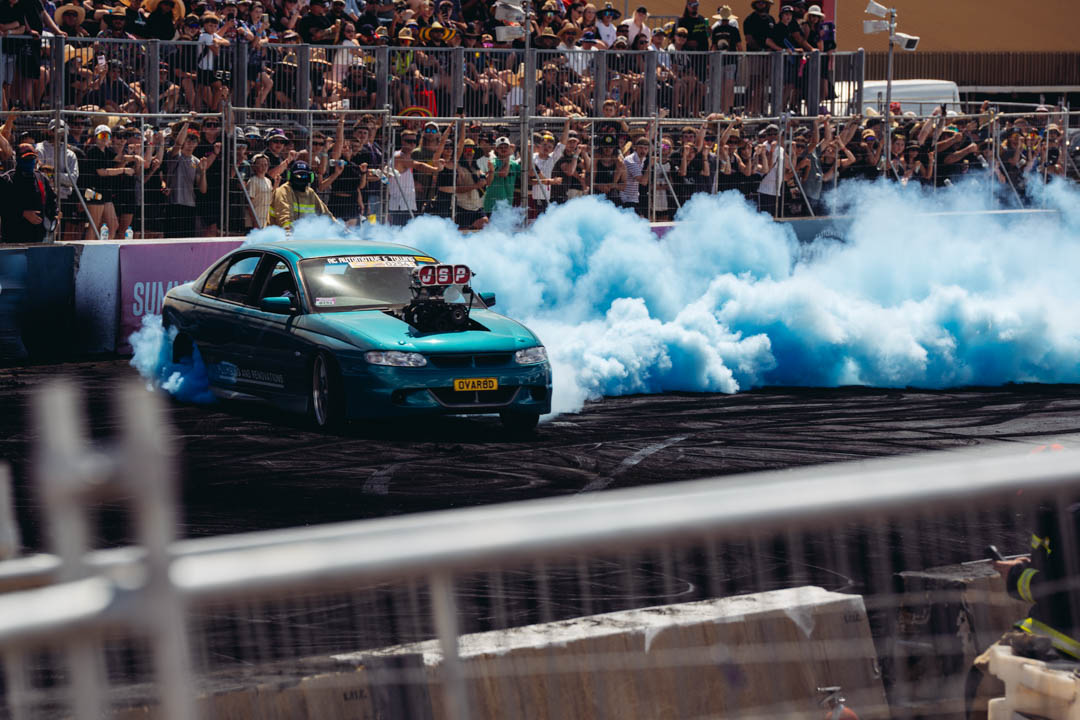 Tuff Streeters crowd