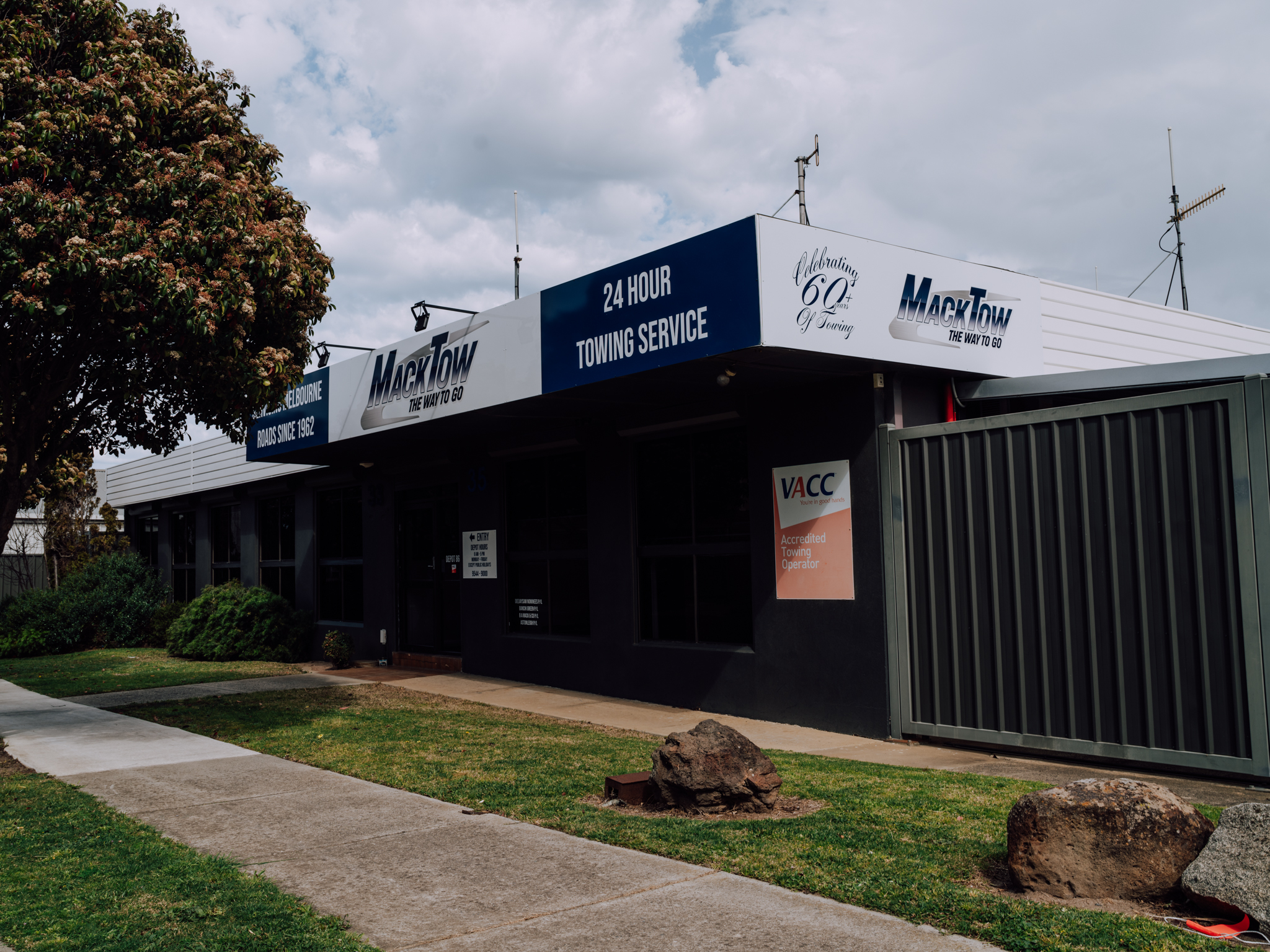 Macktow product wide