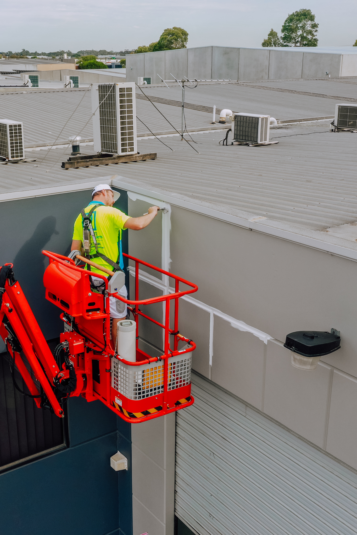 Resolute aerial wide