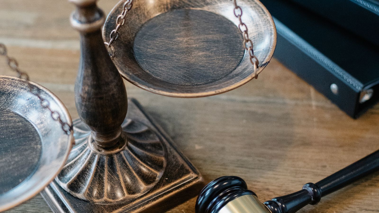 Justice et droit international — cabinet MCDP