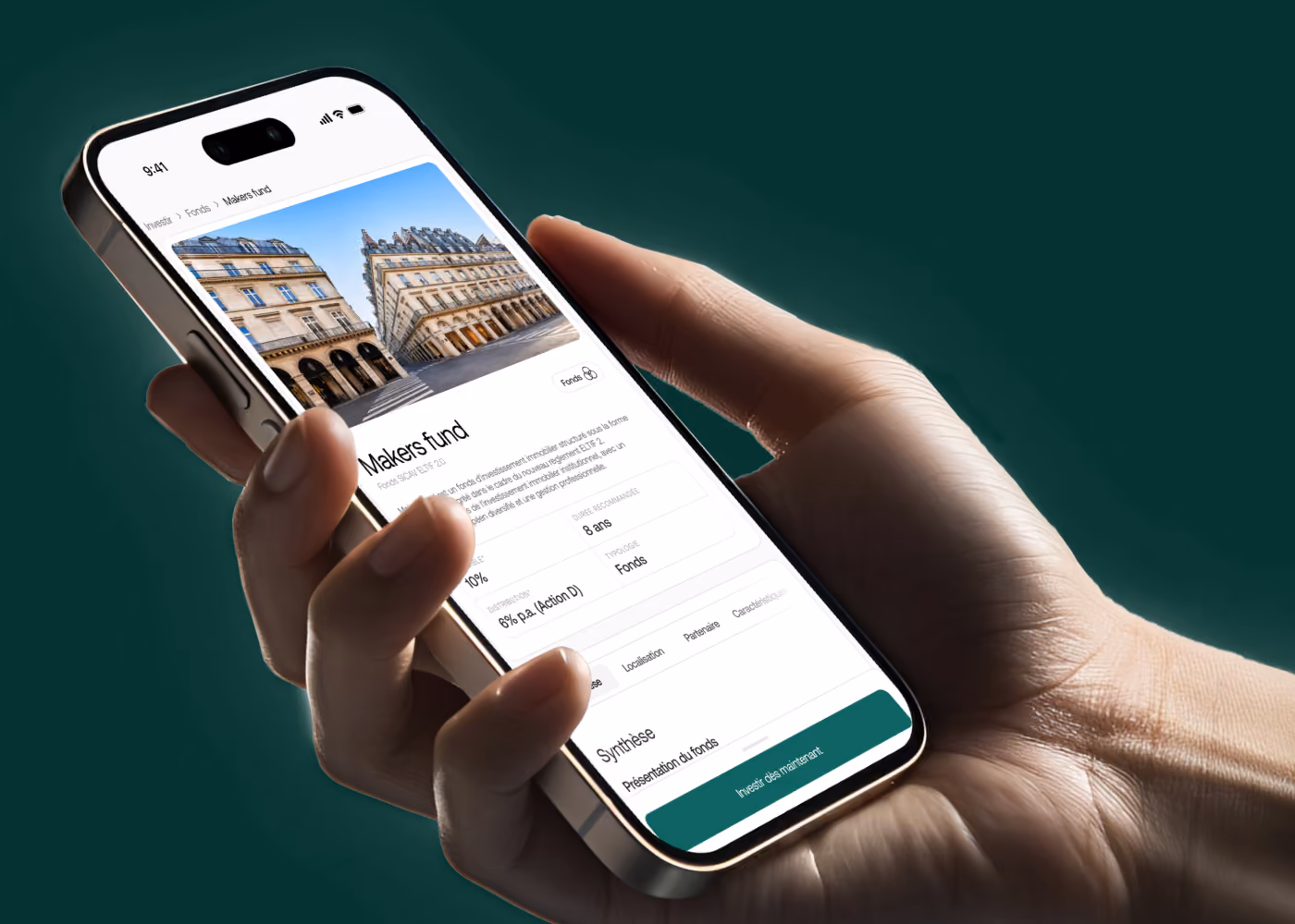 Main tenant une application mobile affichant des détails sur un fonds immobilier appelé Makers fund.