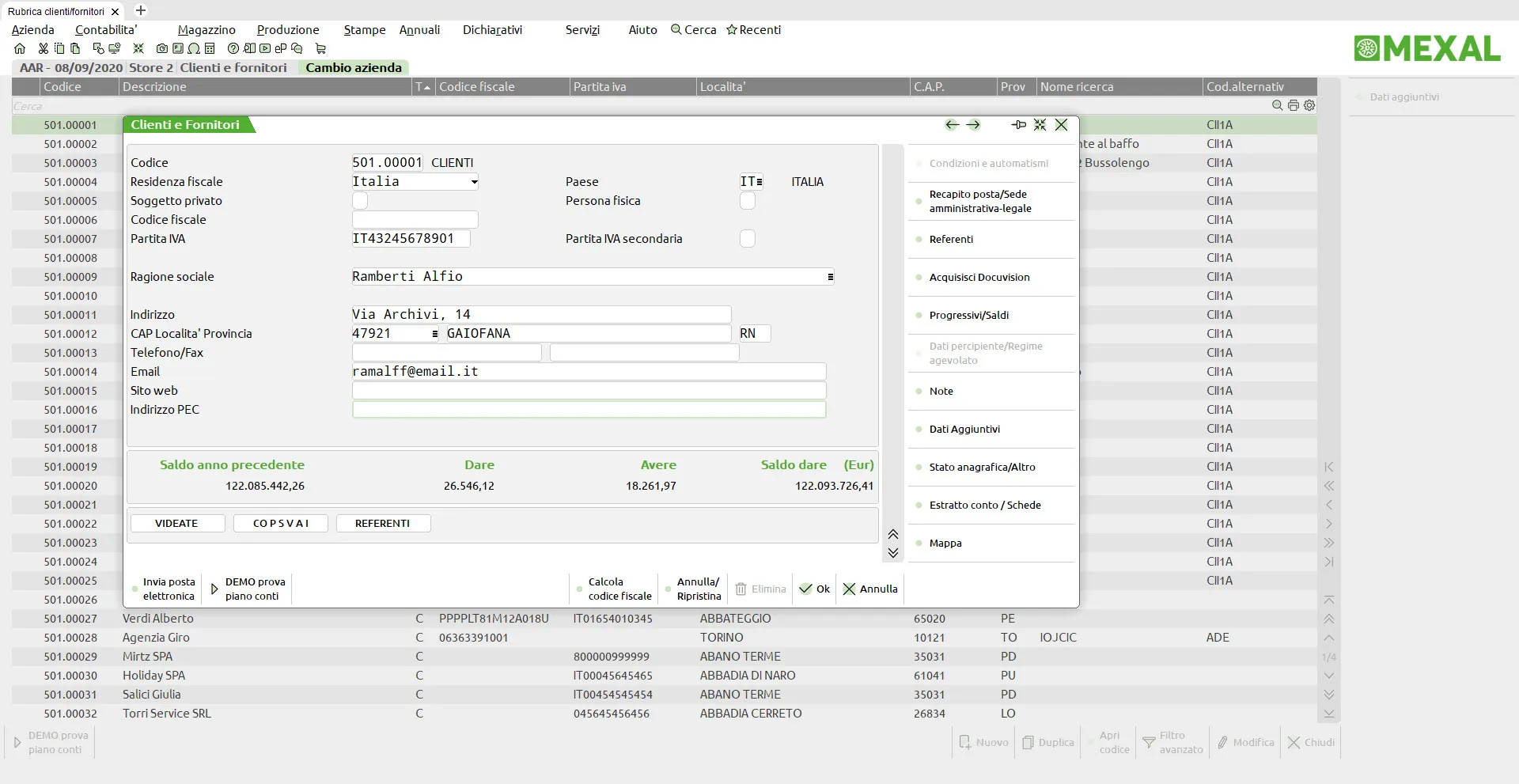Schermata del gestionale ERP Mexal con anagrafica cliente e menu delle sezioni principali