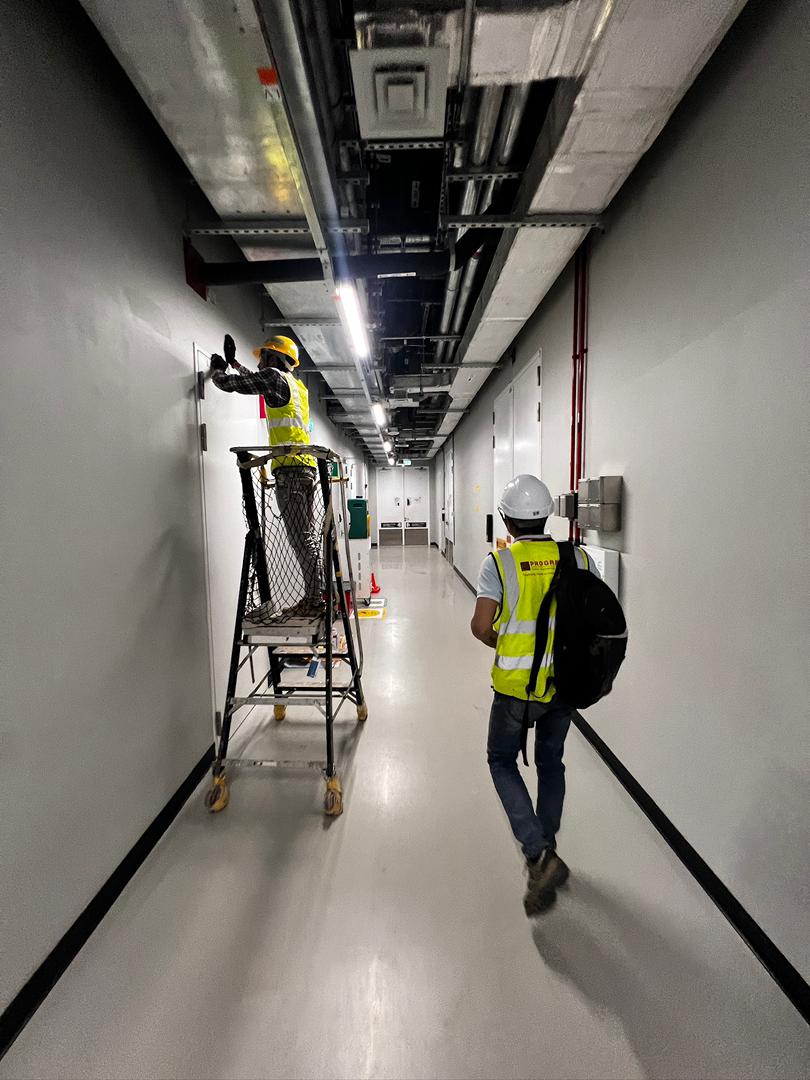 Commercial air conditioning servicing