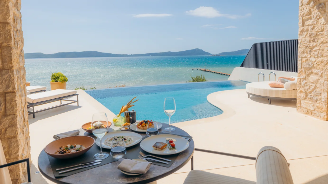 Send an existing hotel booking to Clements Travel for review