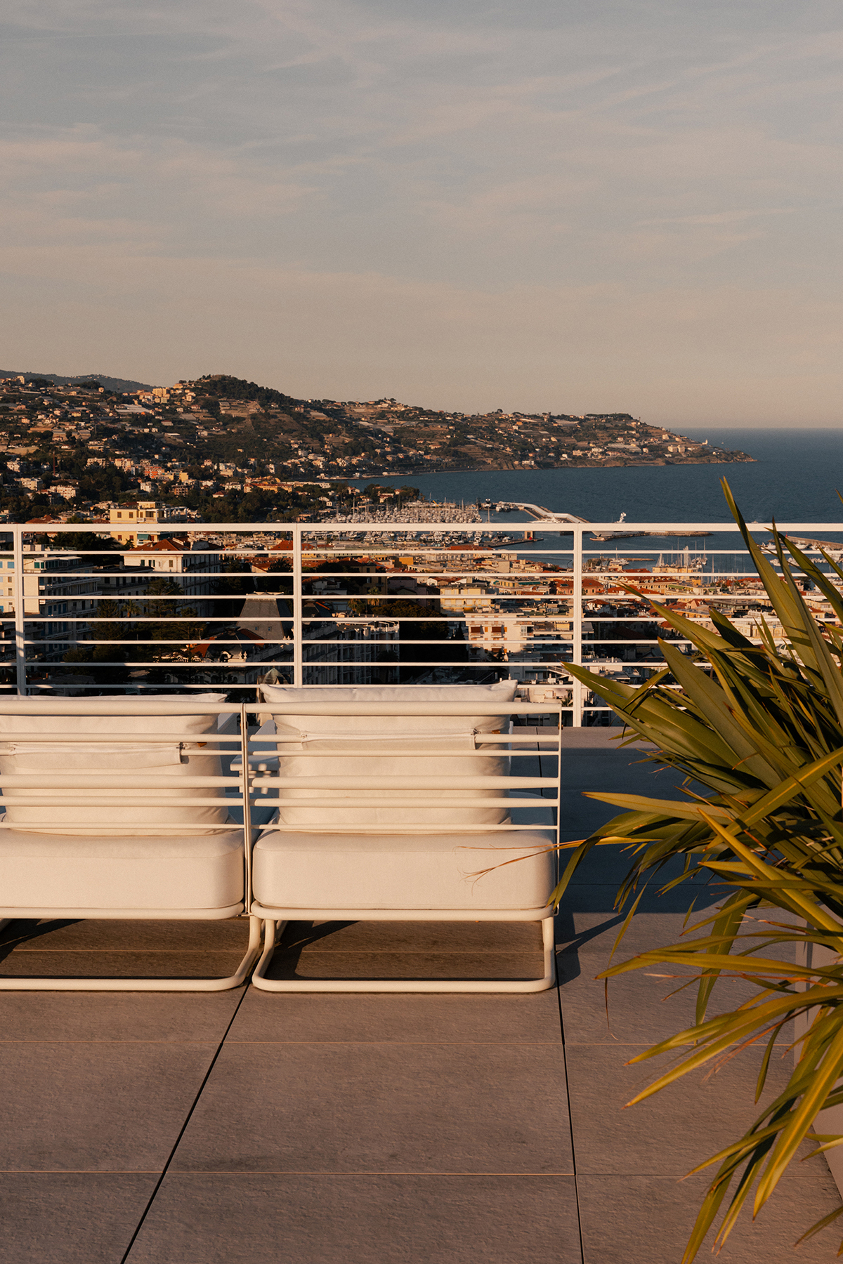 Terrazza dell’appartamento con vista sul mare a Sanremo