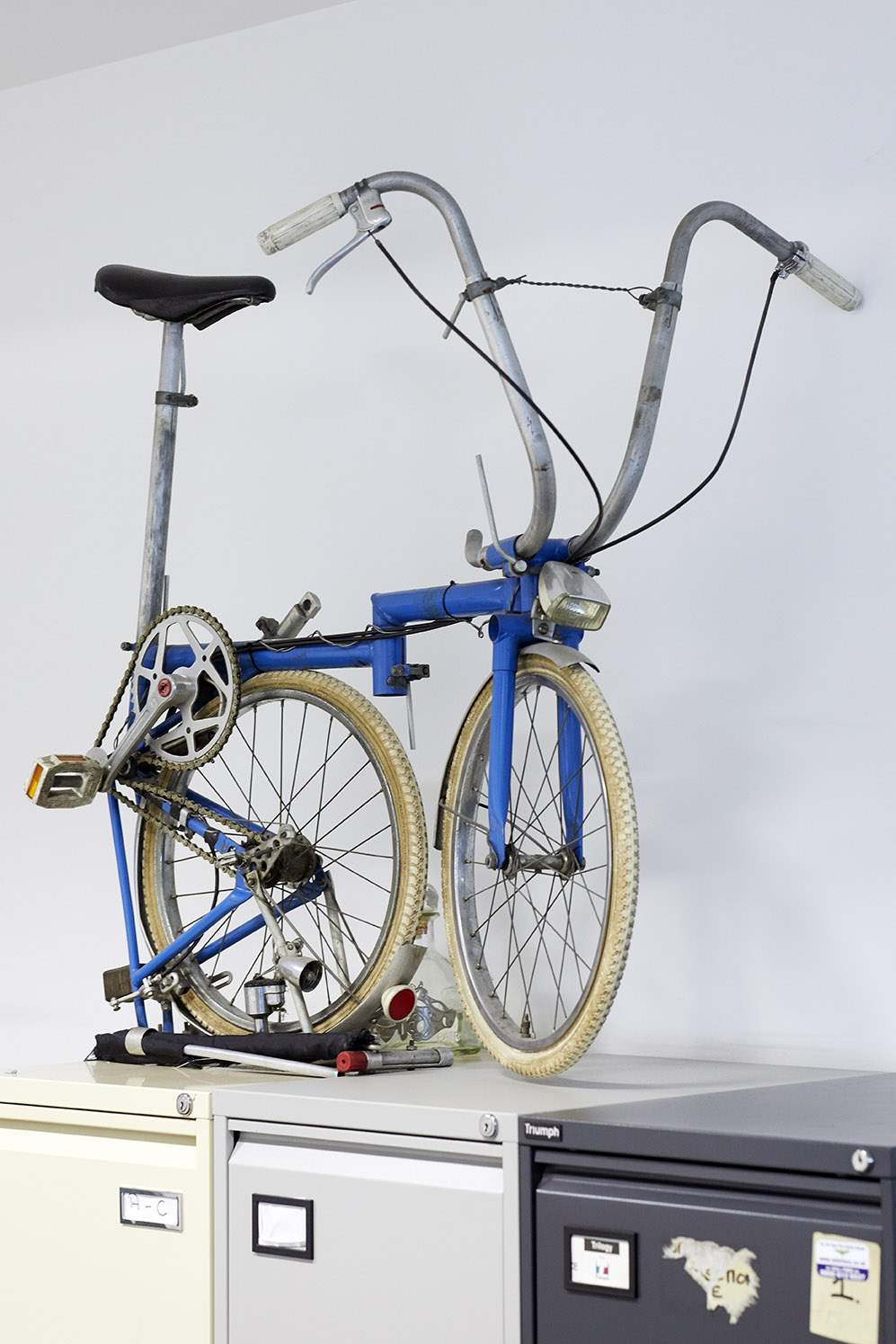 blue brompton bicycle 