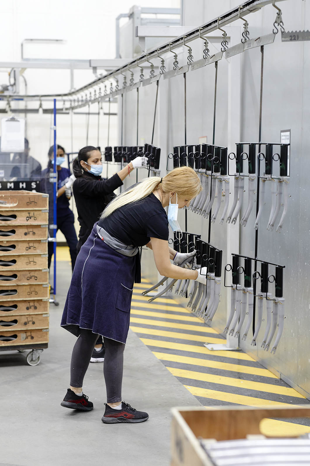 women working in brompton bicycle factory