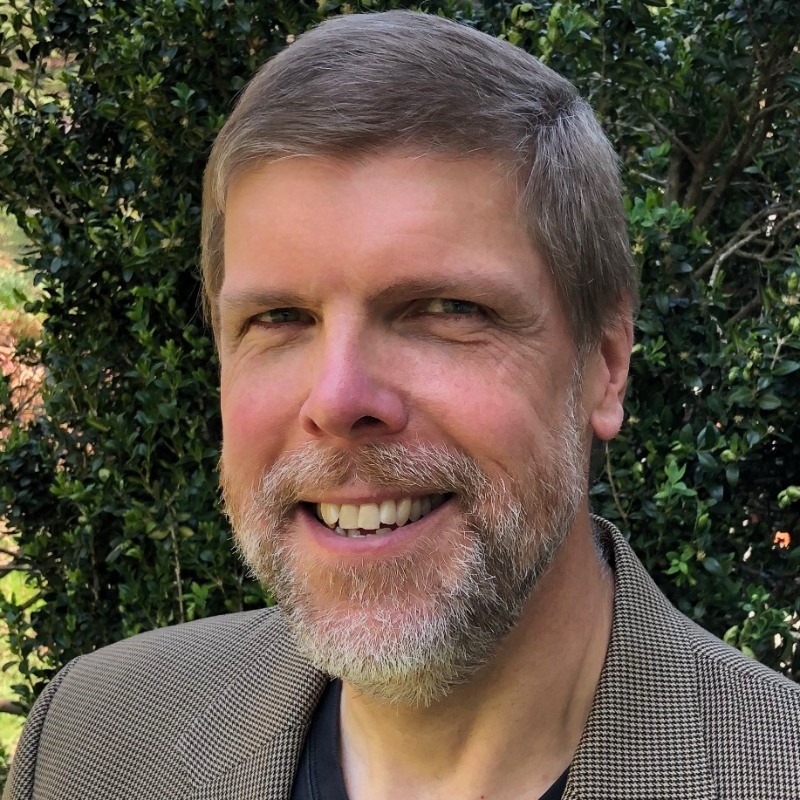 Scott Robohn Headshot