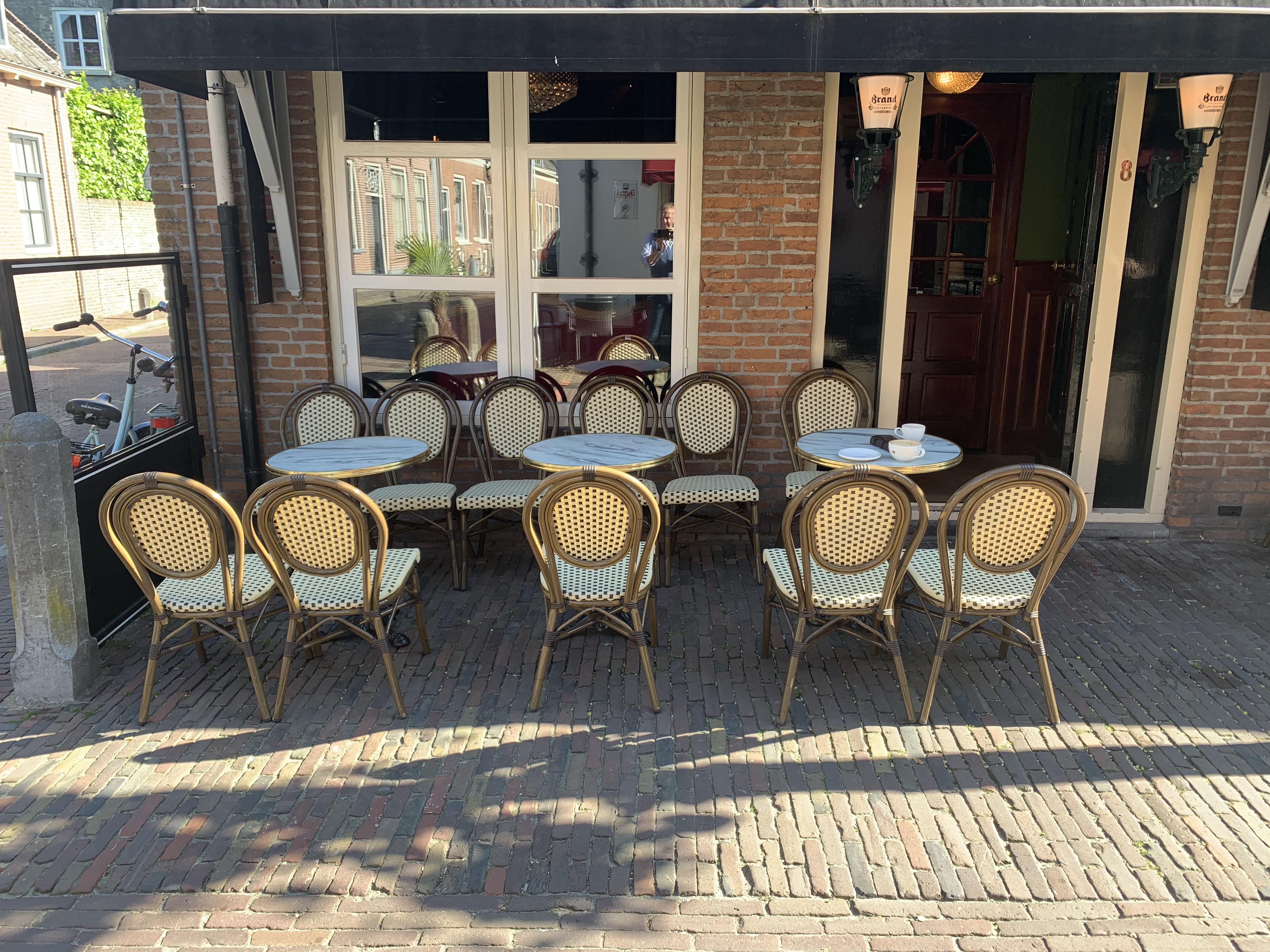 terras van cafe pub de MalleMolen