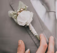 Ejemplo de invitación digital para boda con pareja elegante